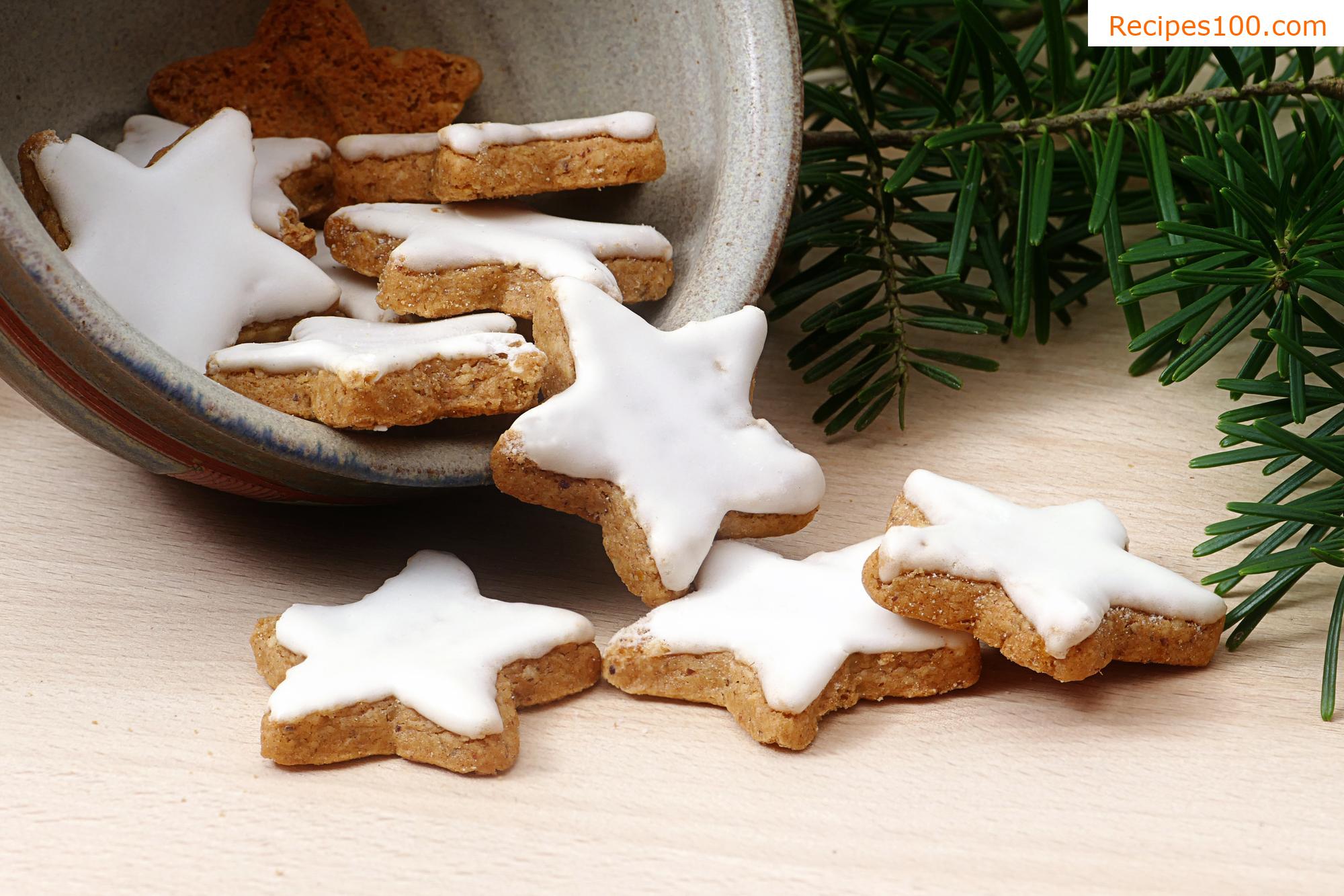 Almond-Cinnamon Stars