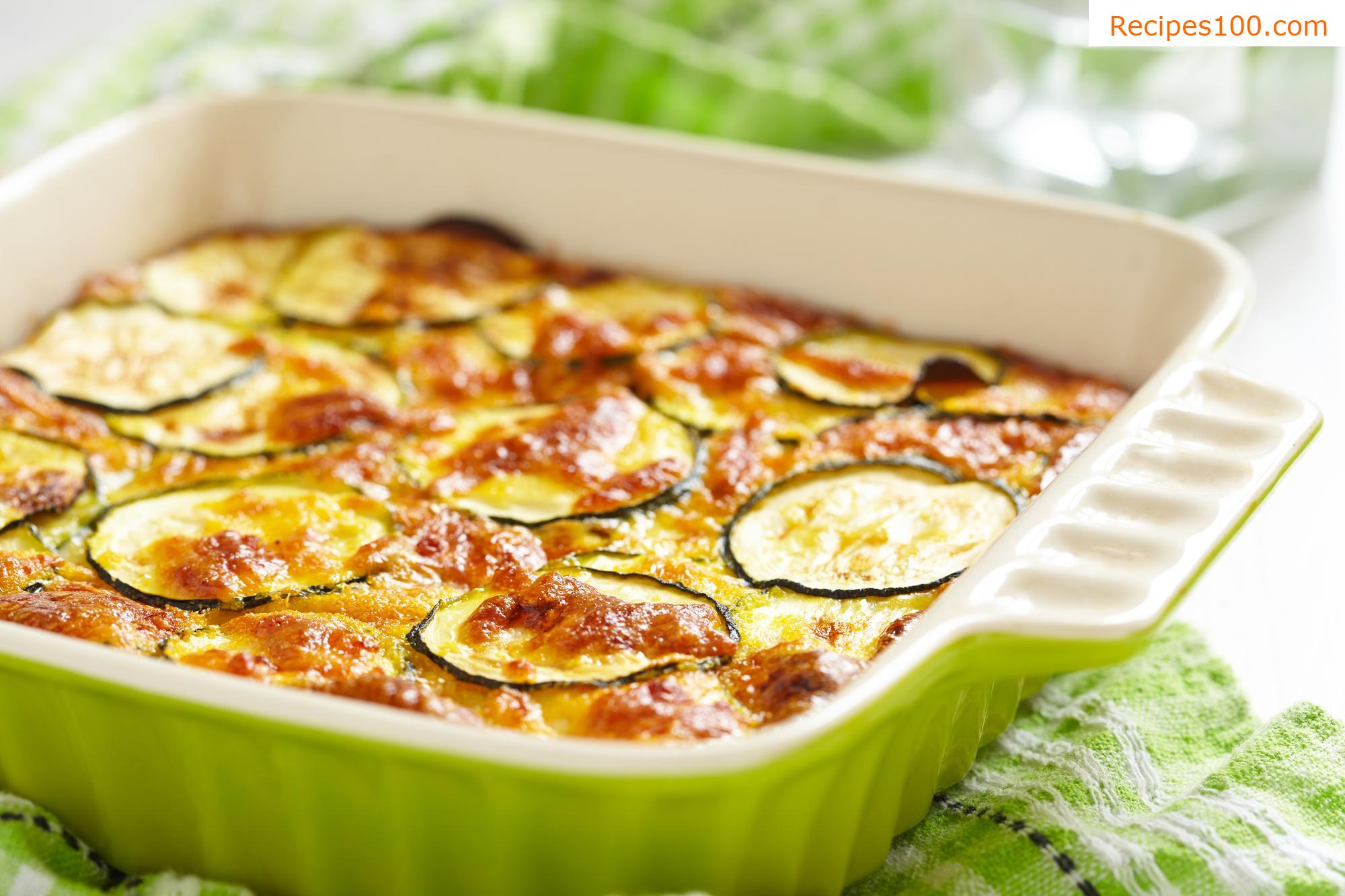 Baked couscous with zucchini