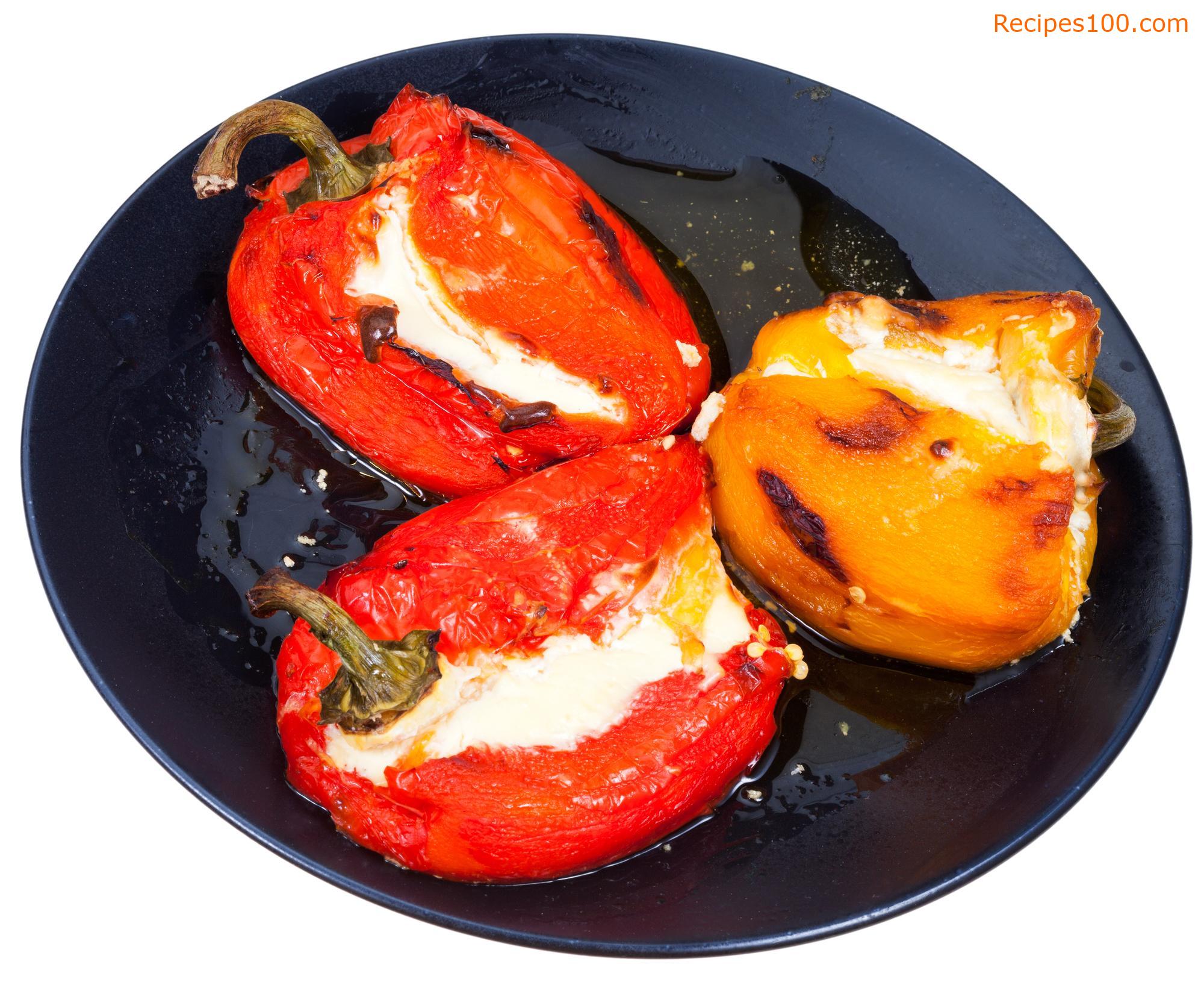 Baked peppers with blue cheese