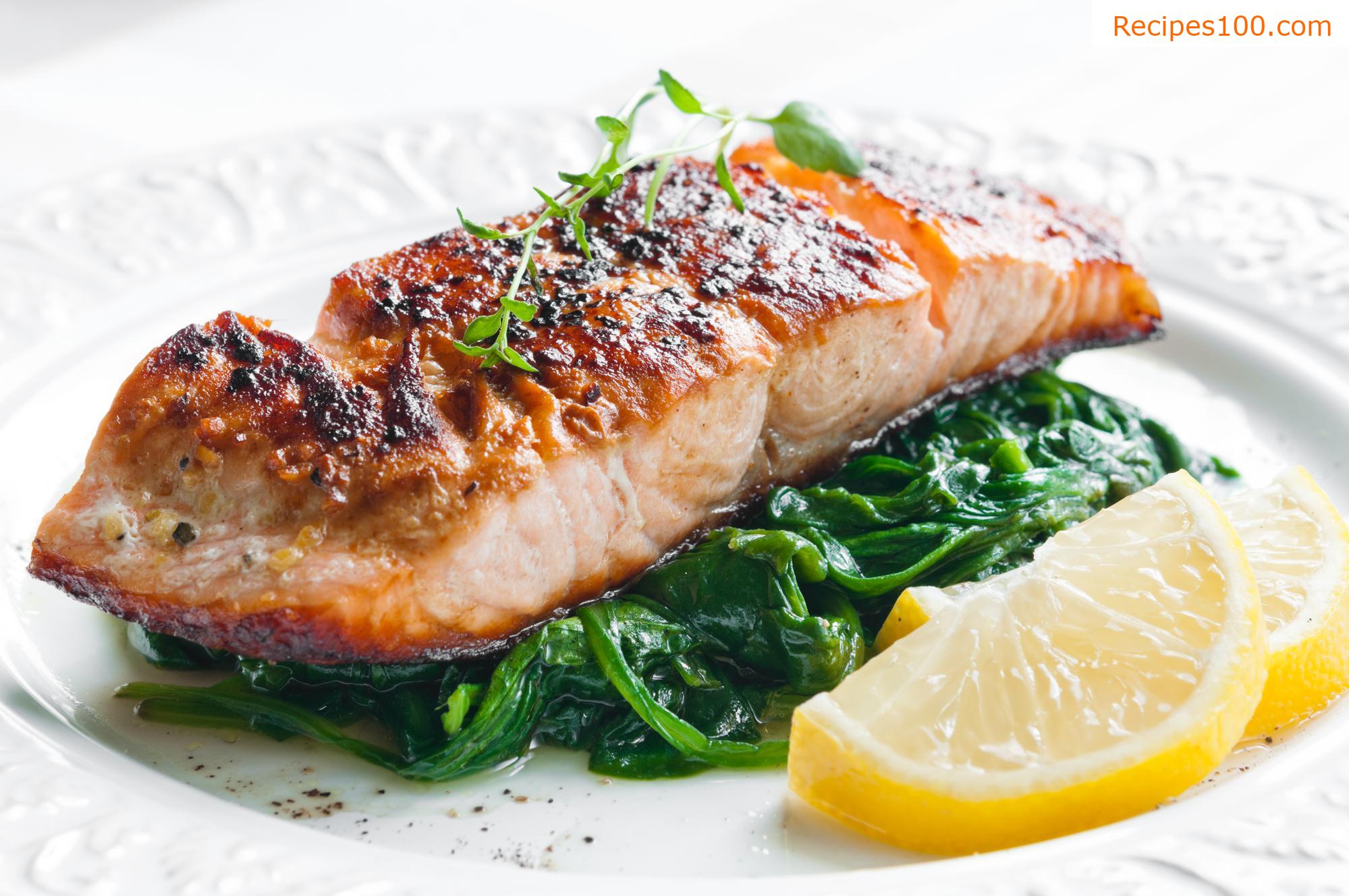 Baked salmon with creamy spinach