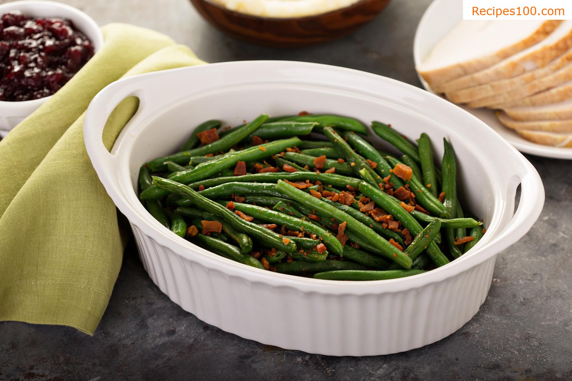 Beef cheeks on bacon and green beans