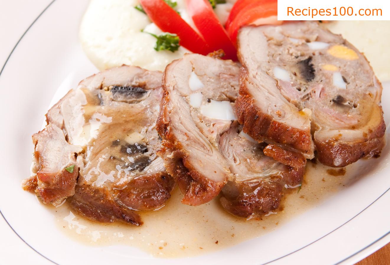 Beef roll stuffed with pancakes