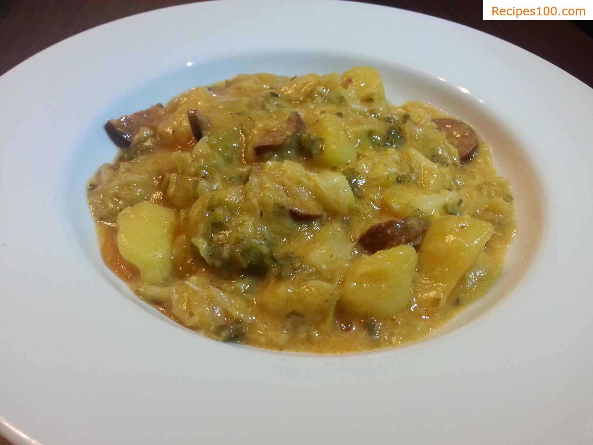 Braised cabbage with potato