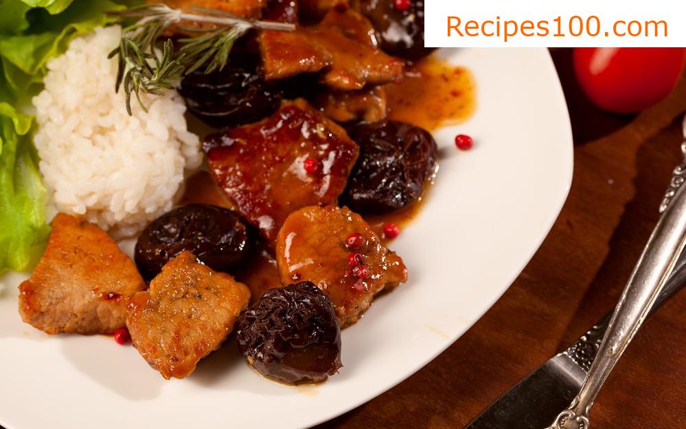 Braised pork in wine with plums
