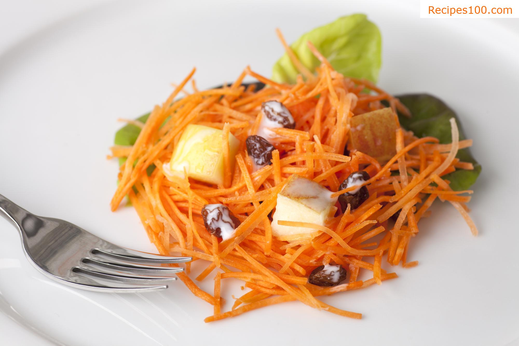 Carrot salad with lemon juice