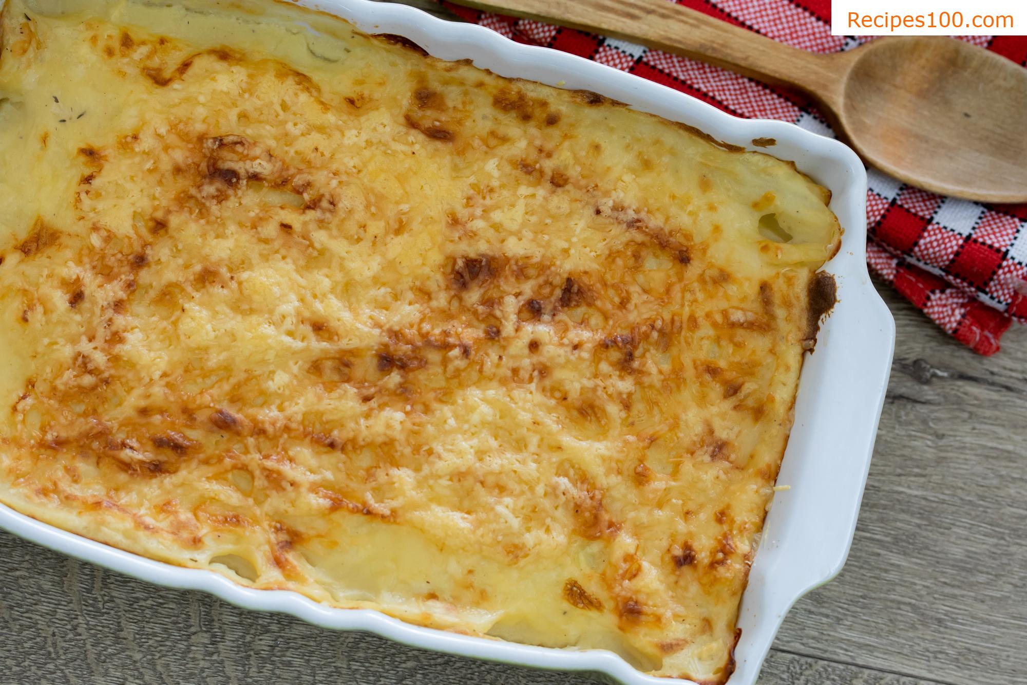 Cauliflower casserole with cheese