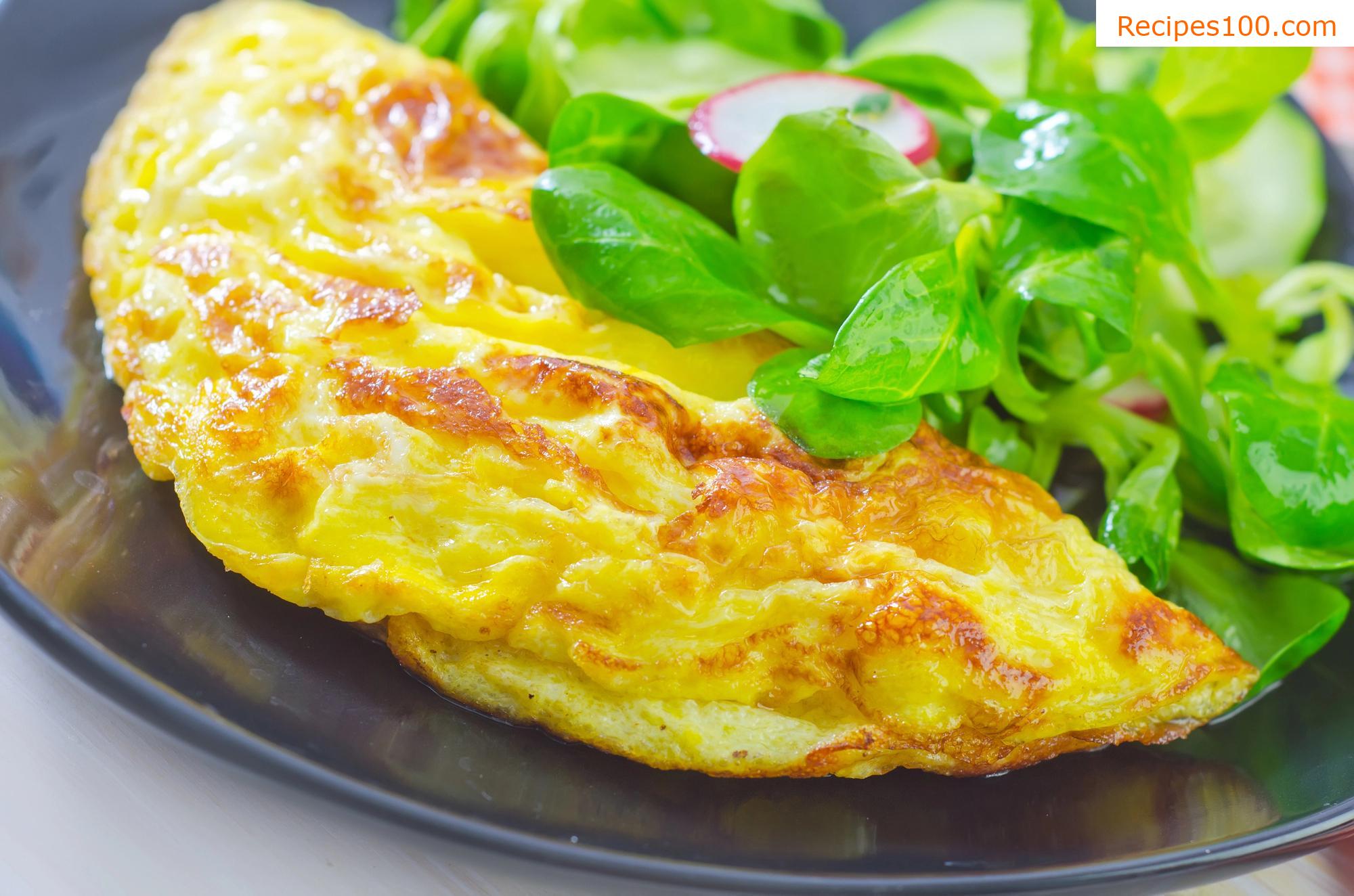 Cheese omelette with ham