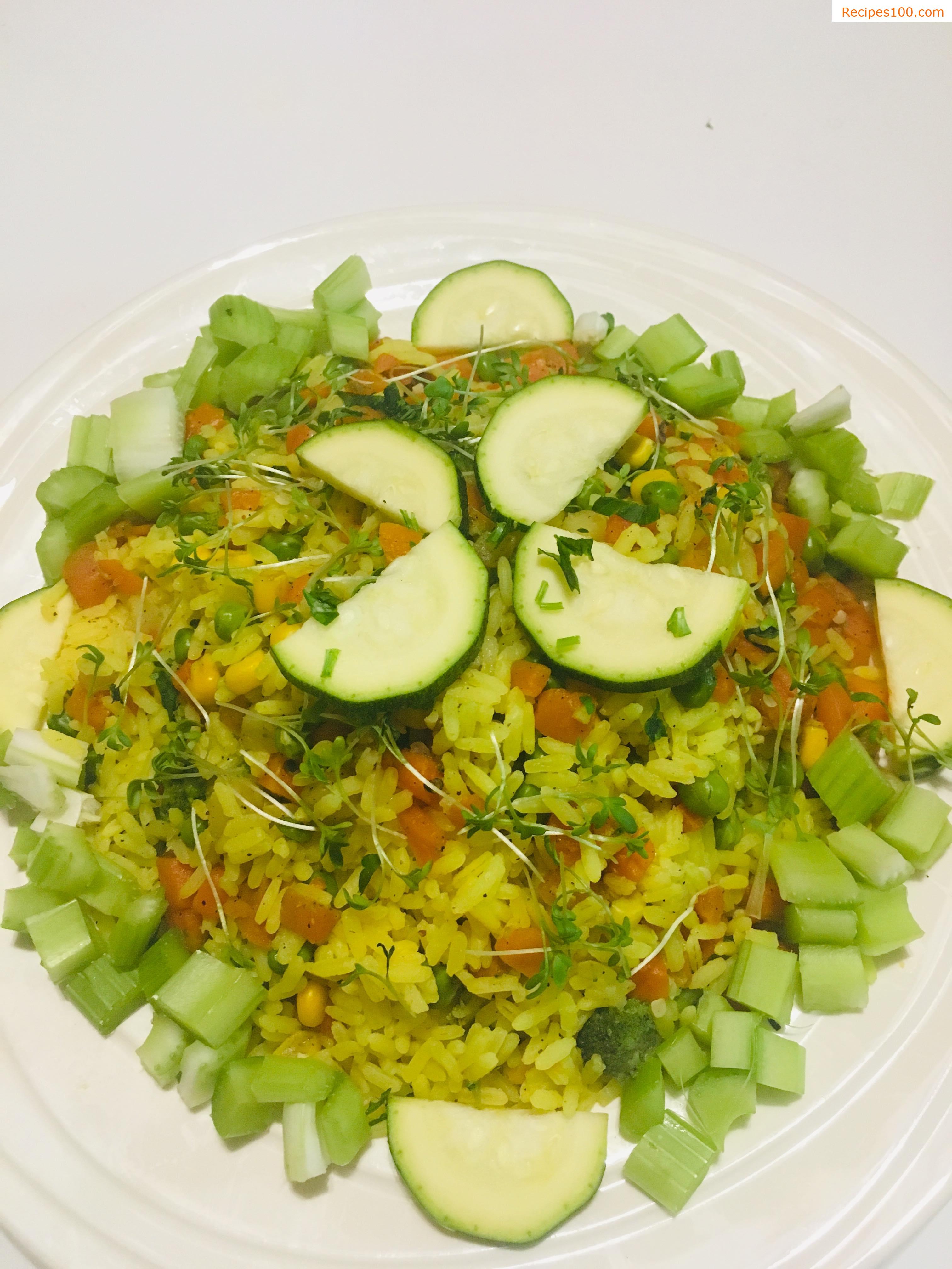 Chicken curry with rice and vegetables