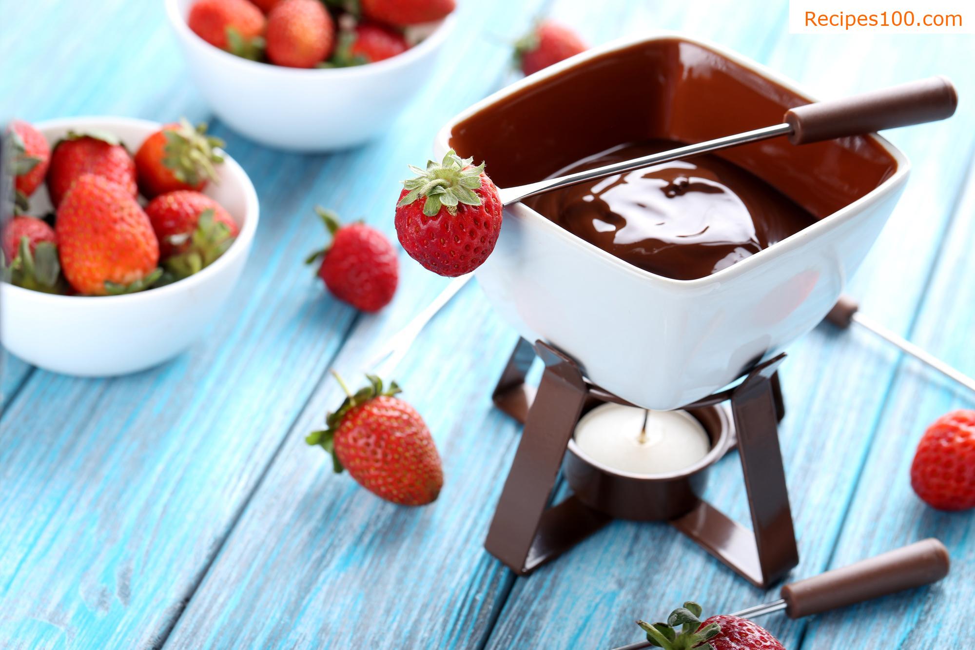 Chili chocolate fondue