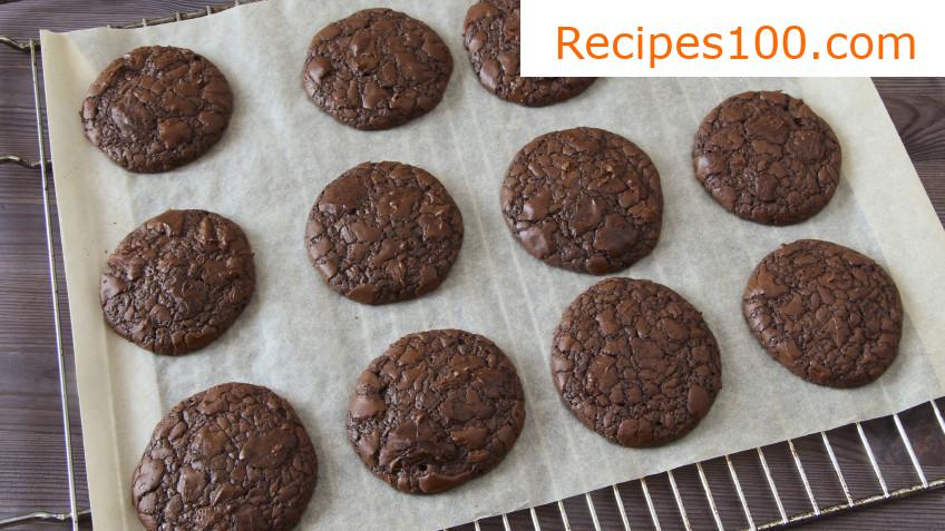 Cocoa-Chocolate Quick Cookies