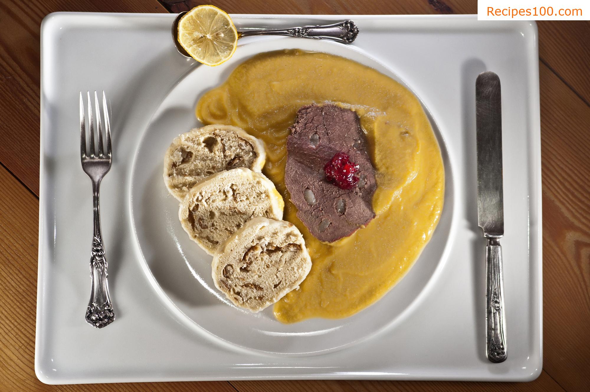Cream sauce with marinated beef