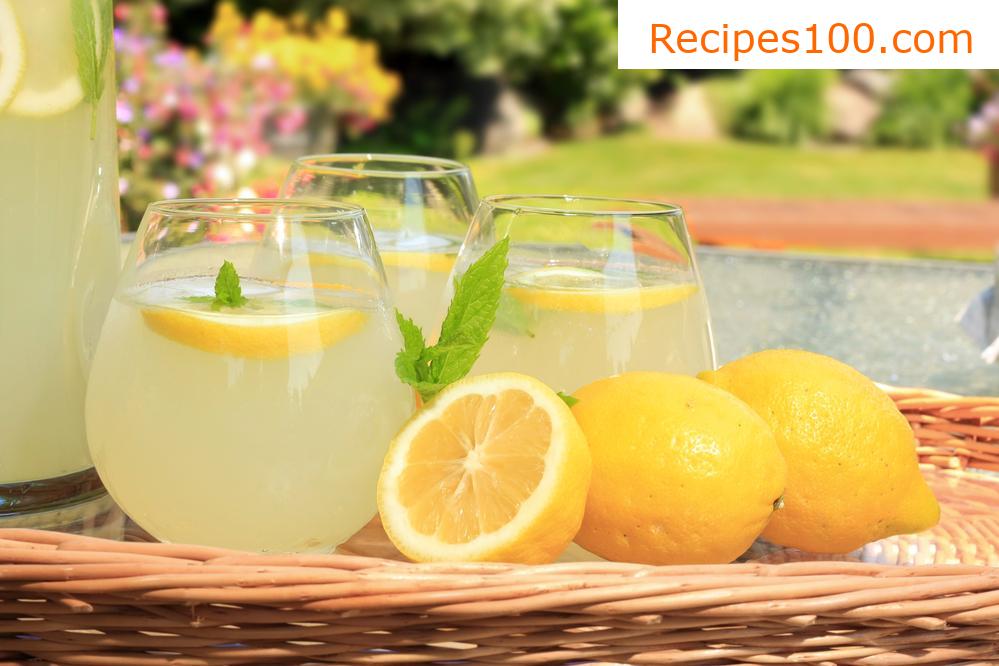 Cucumber-lemon lemonade