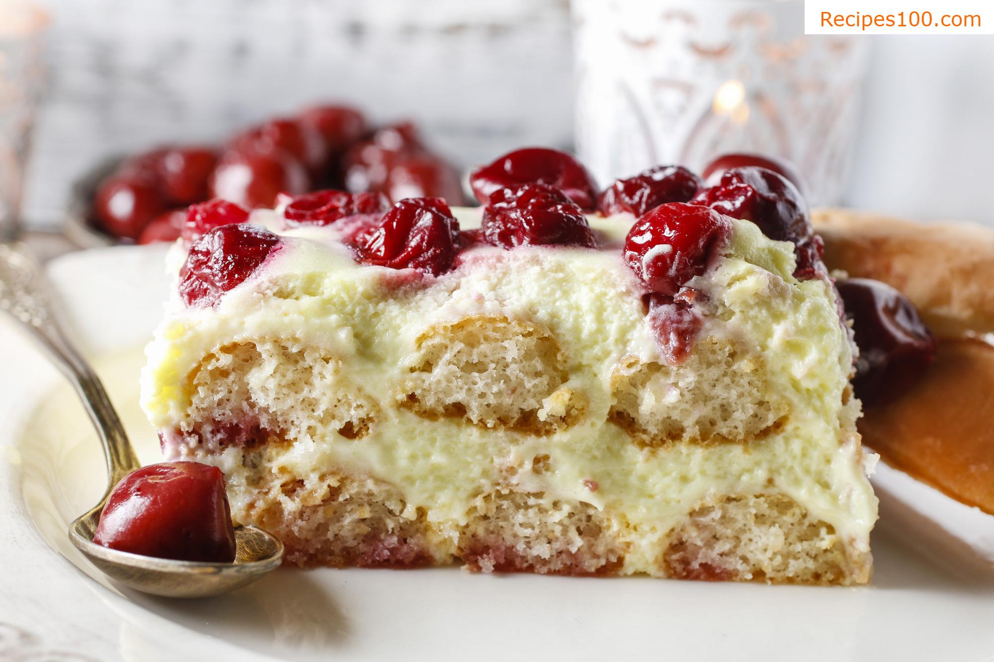 Curd dessert in a glass