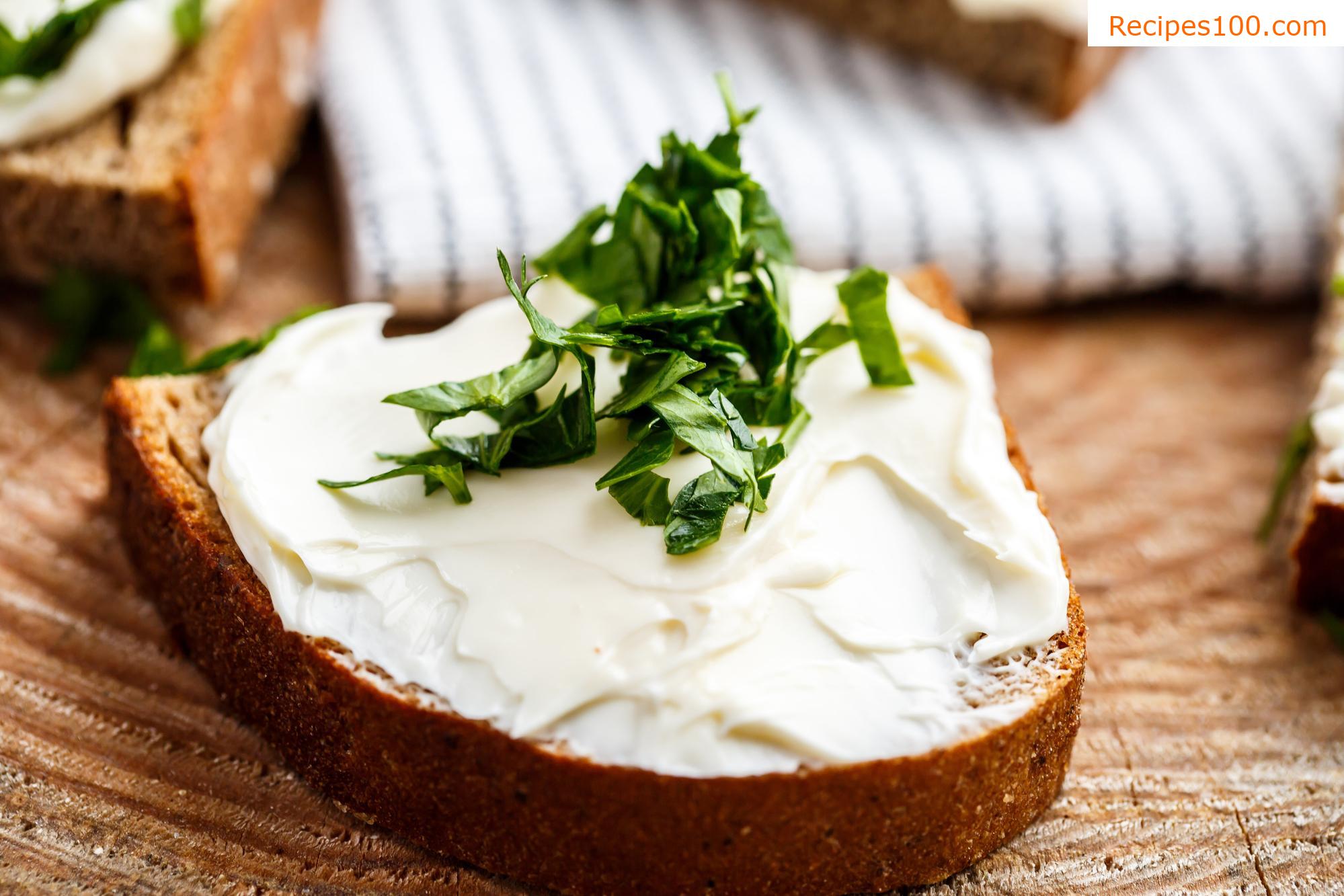 Delicious homemade cream cheese