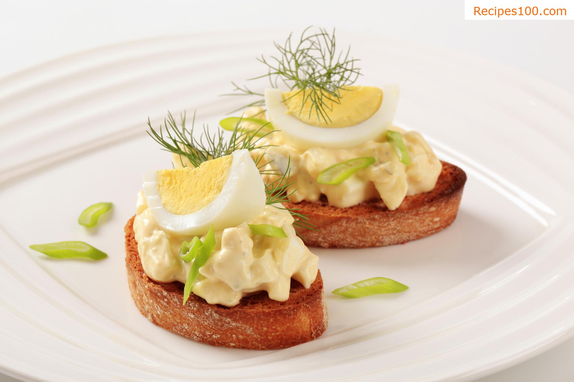 Egg spread with mayonnaise