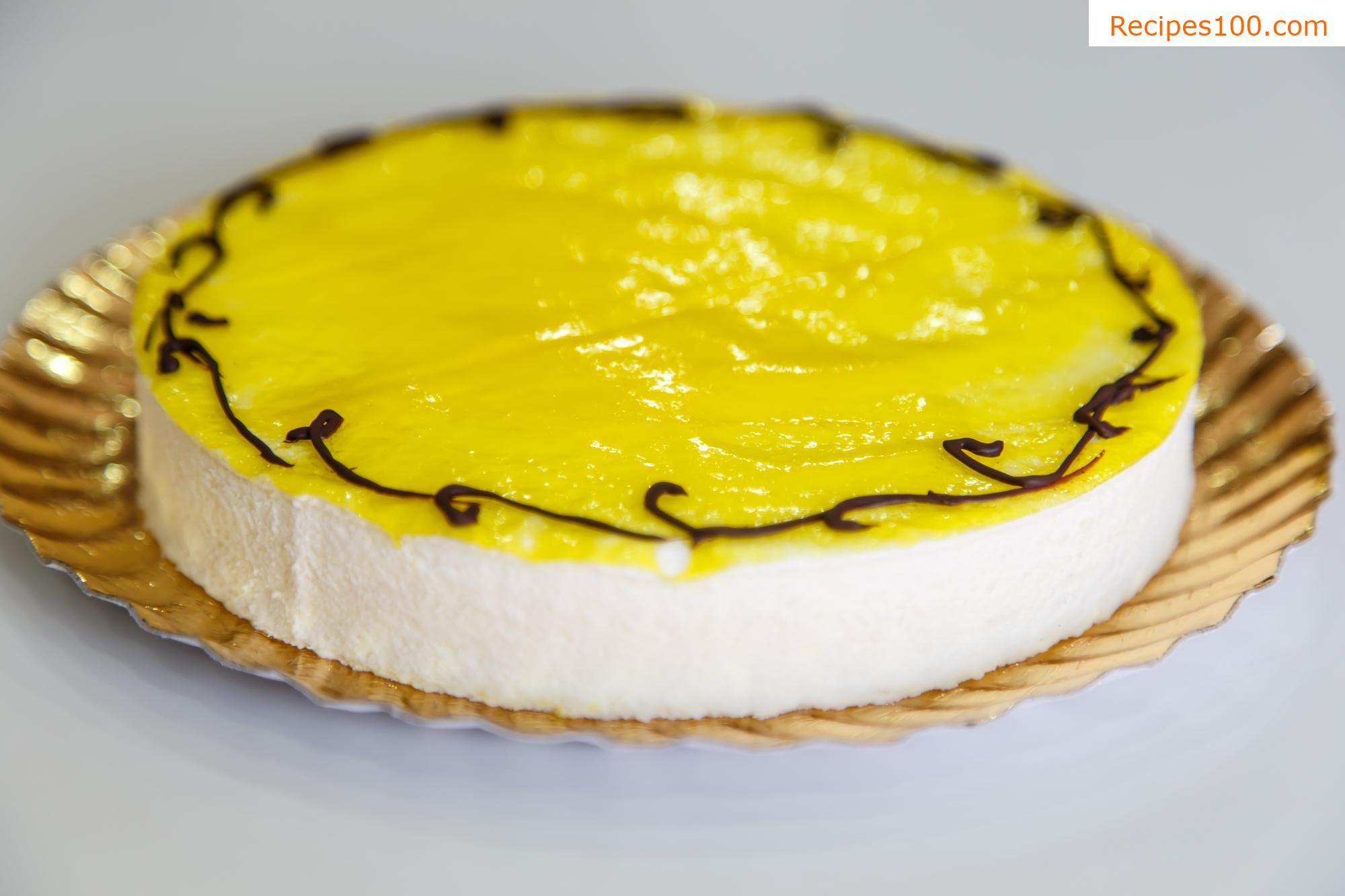 Egg yolk icing