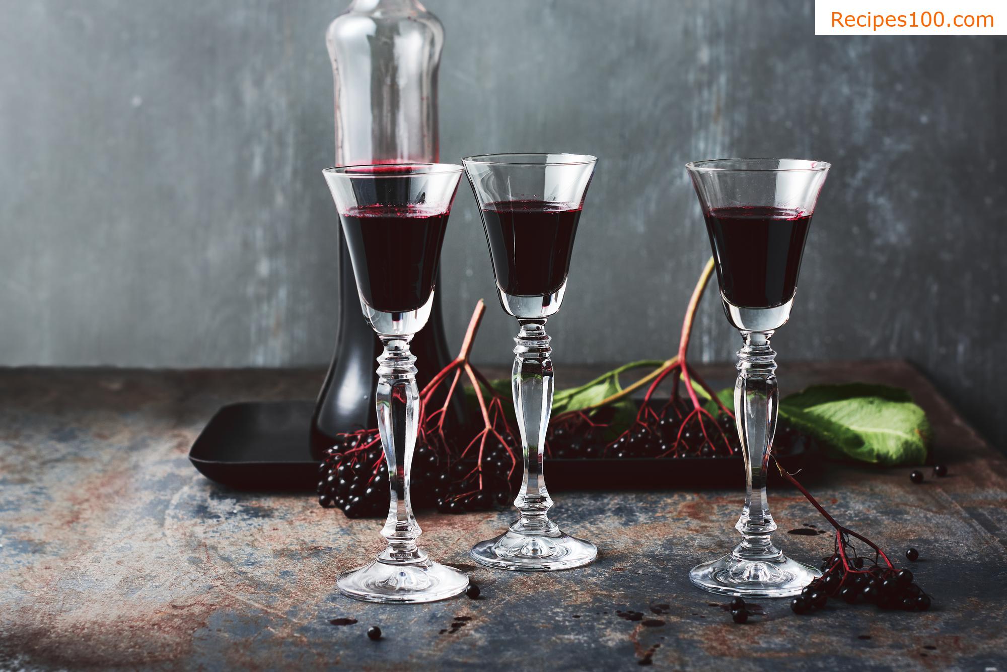 Elderberry liqueur