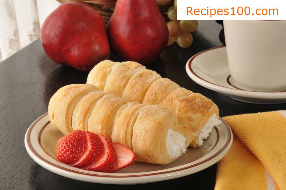 Homemade cream rolls