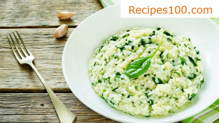 Italian risotto with green asparagus