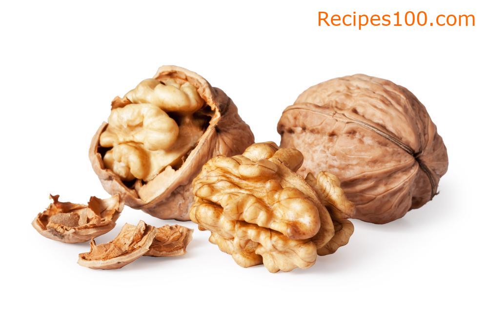 Noodles with nuts