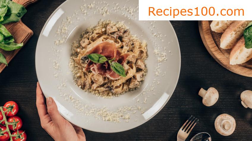 Pasta with mushrooms