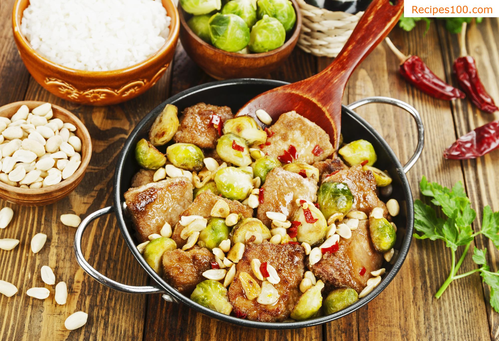 Pork rolls with stewed cabbage