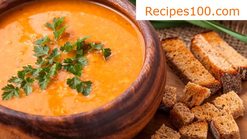 Red lentil soup with curry