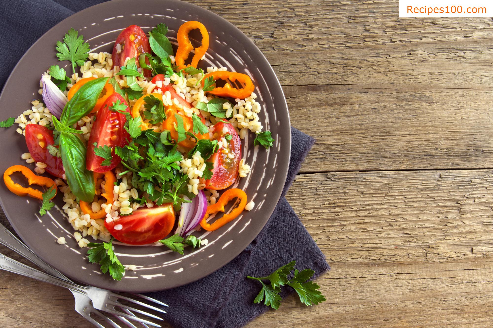 Salad with vegetables and couscous