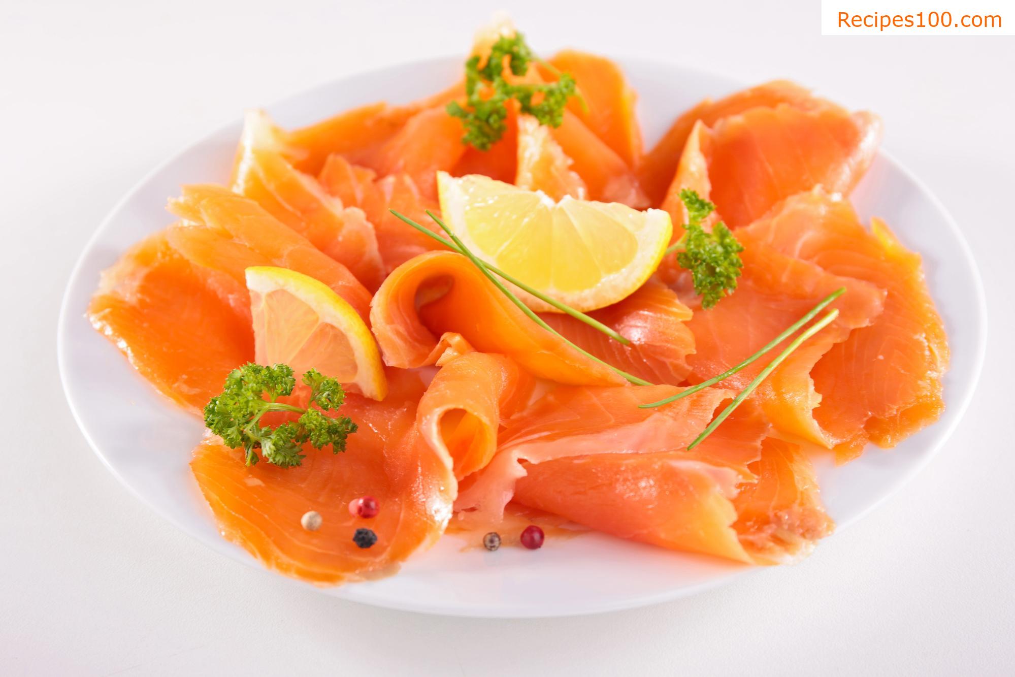 Smoked salmon with citrus dressing