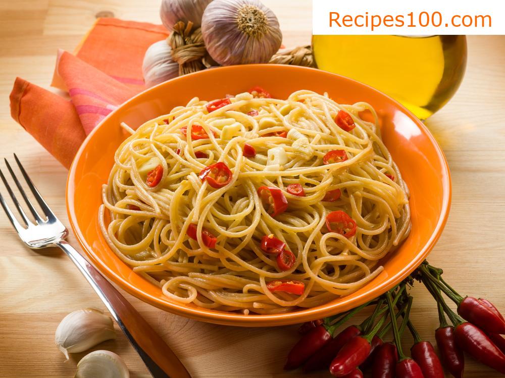 Spaghetti aglio, olio e peperoncino