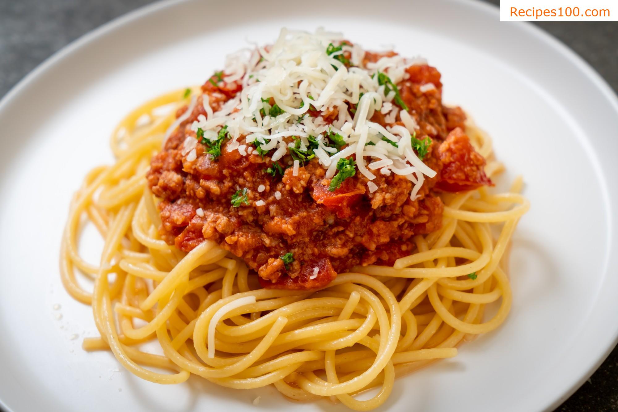 Spaghetti with minced meat