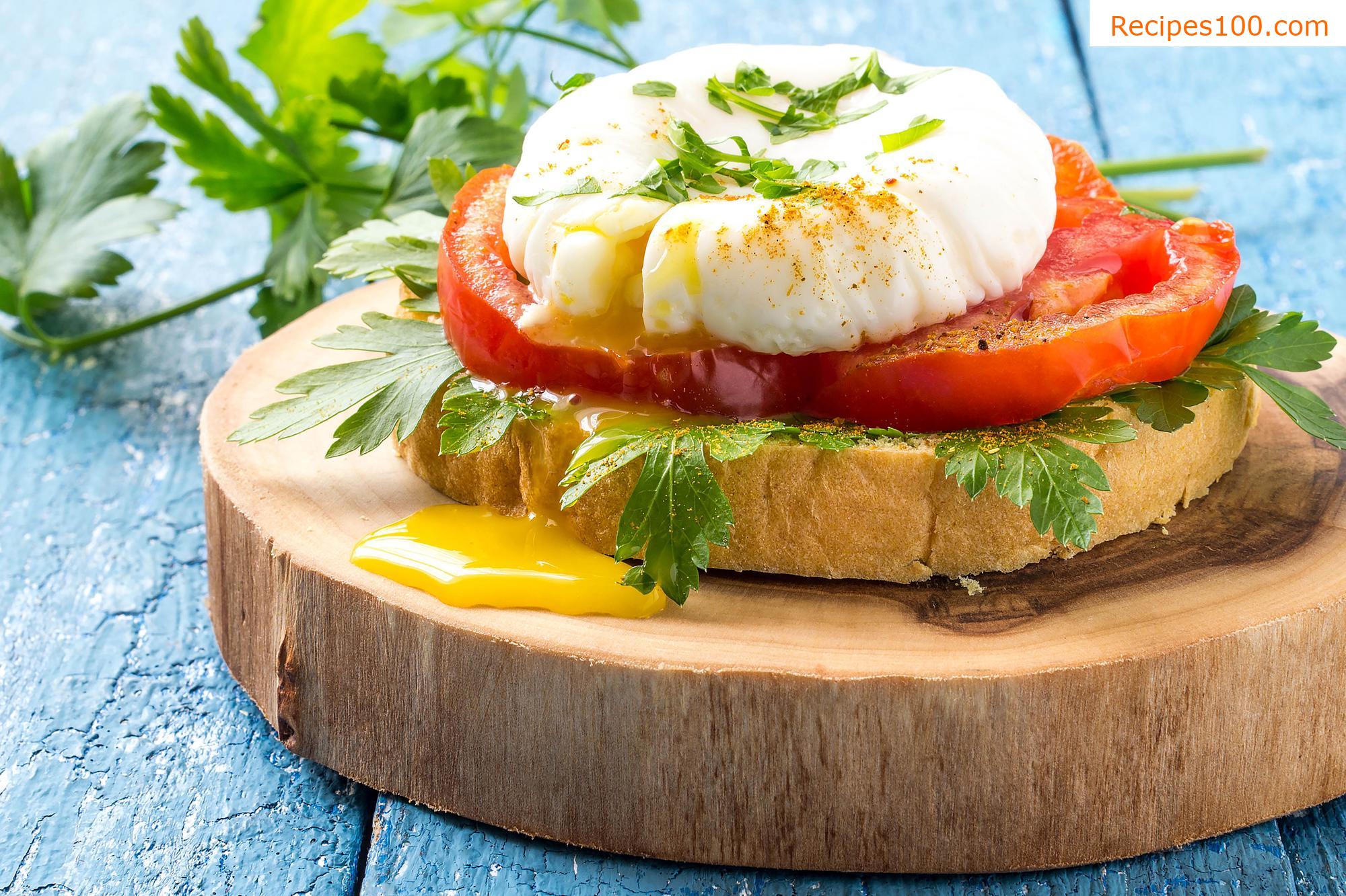 Spanish toast with a poached egg