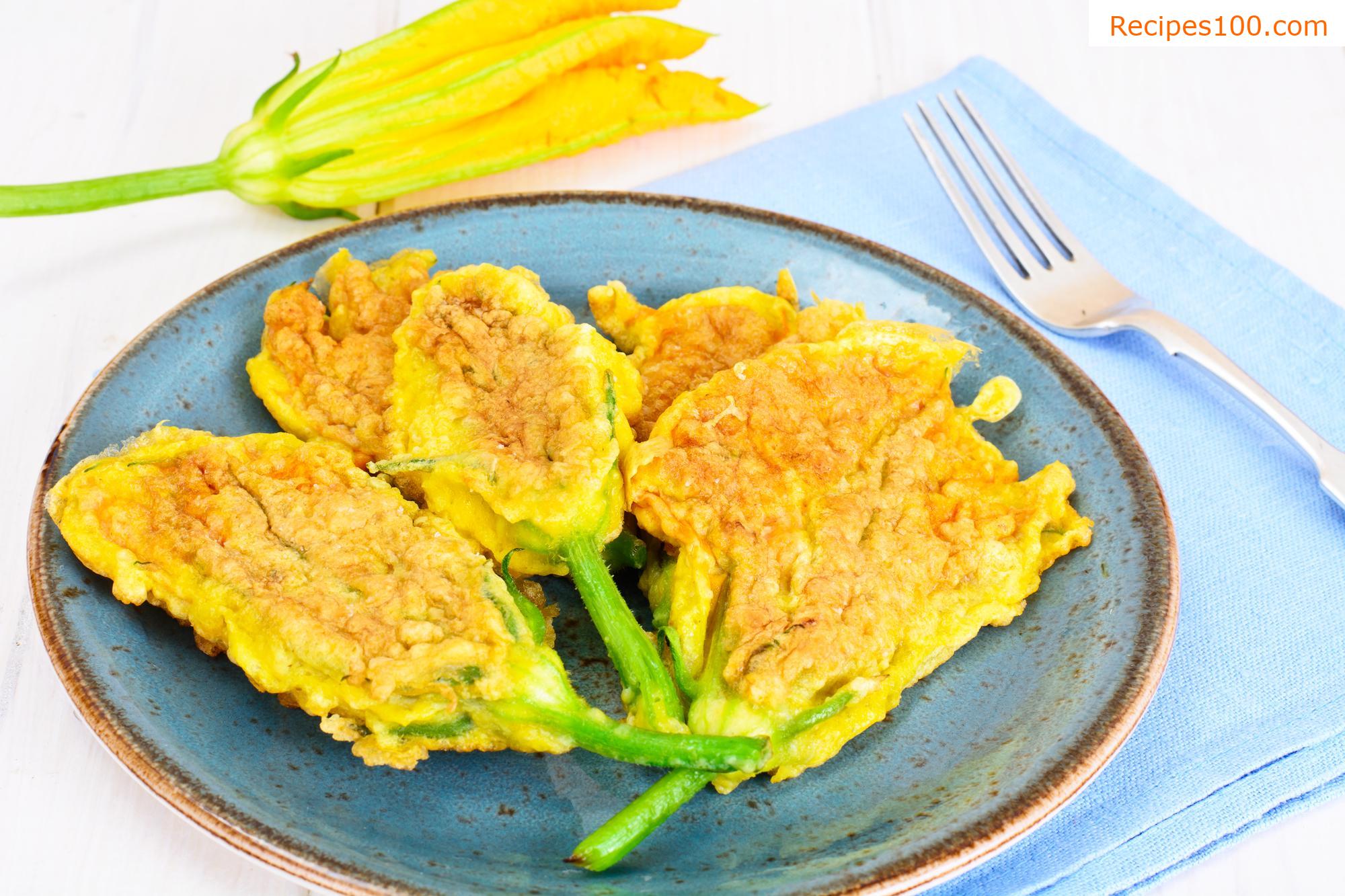 Stuffed zucchini flowers with mozzarella