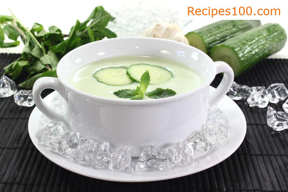 Summer, refreshing cucumber gazpacho