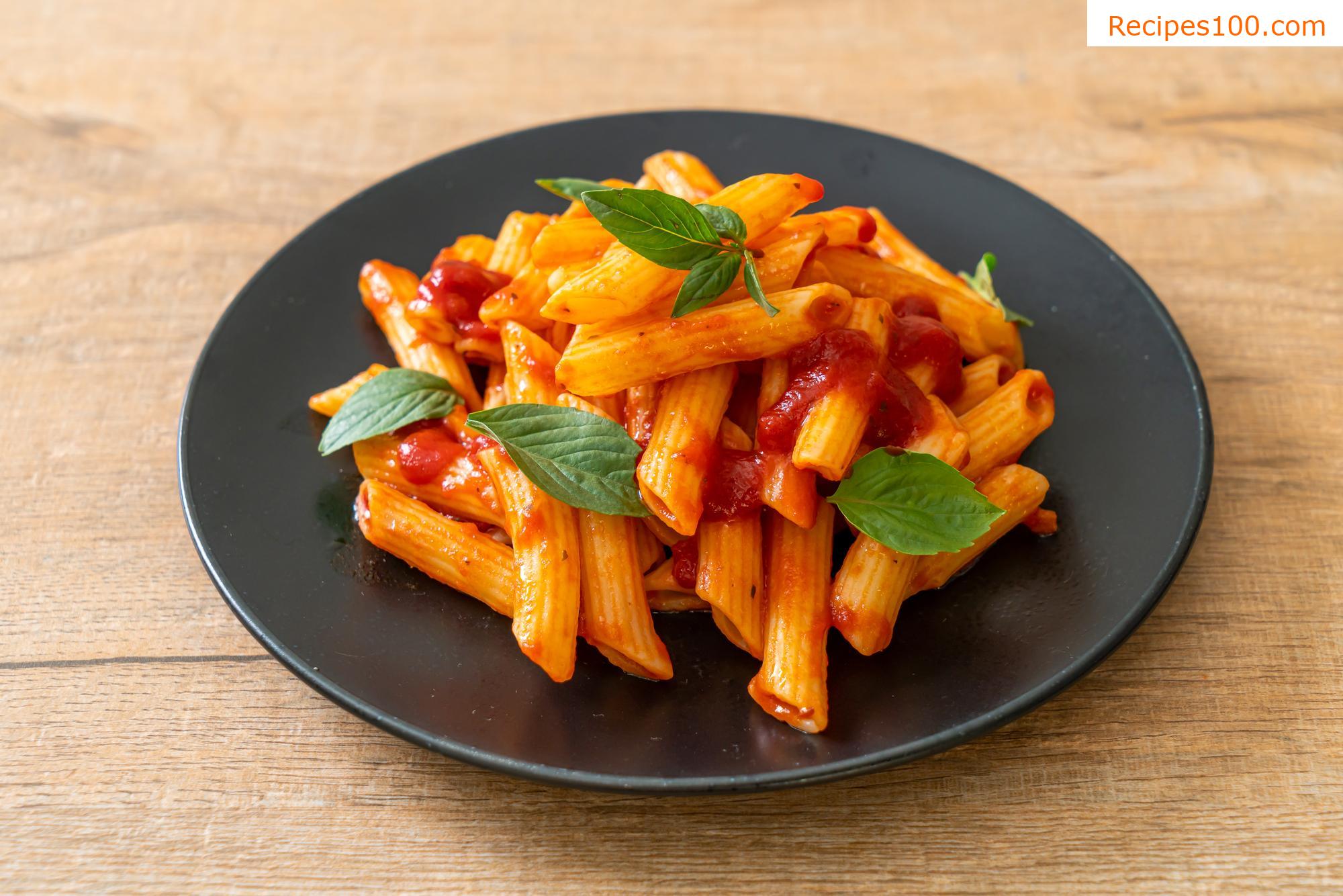 The simplest tomato sauce for pasta from an Italian cookbook